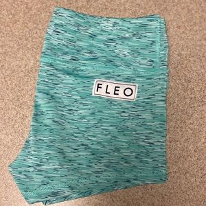 Fleo Shorts..